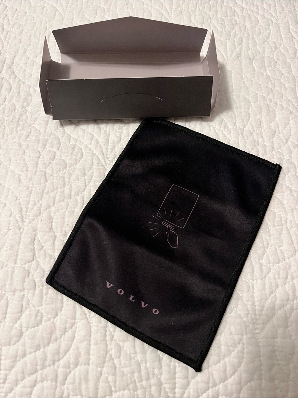 Volvo Touchscreen infotainment Cleaning Polishing Cloth